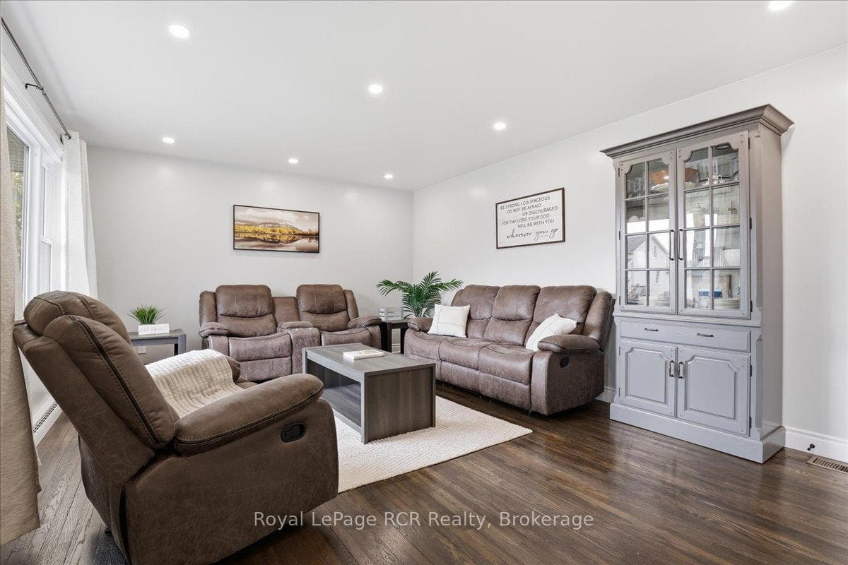 56 John Street photo 15