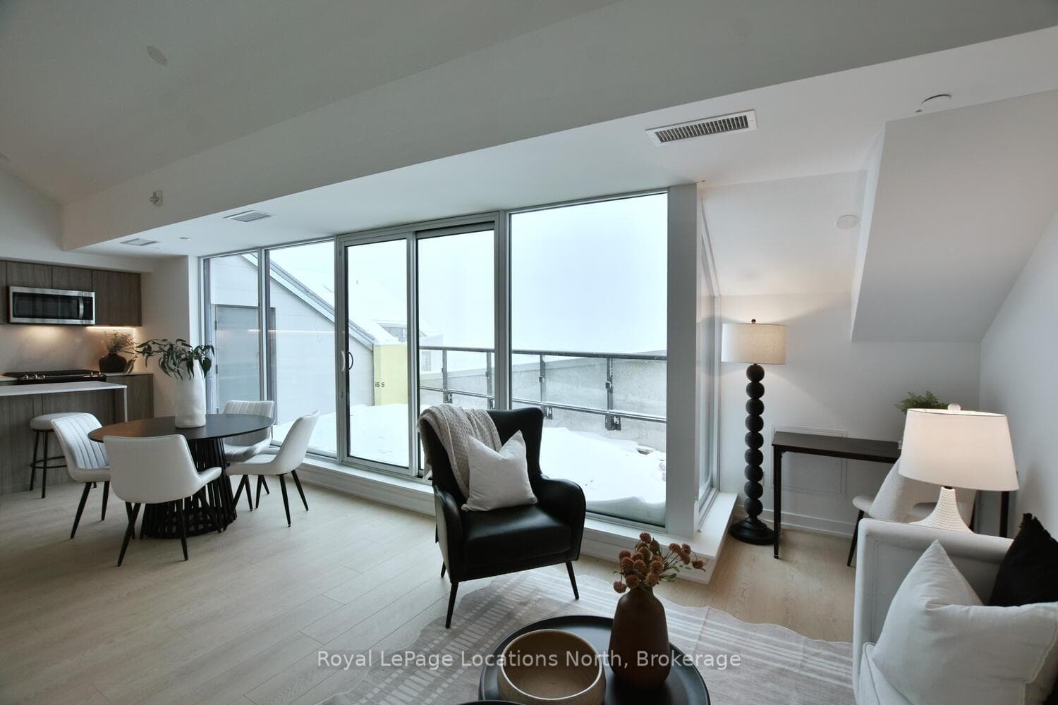 31 Huron Street Unit 603 photo 23