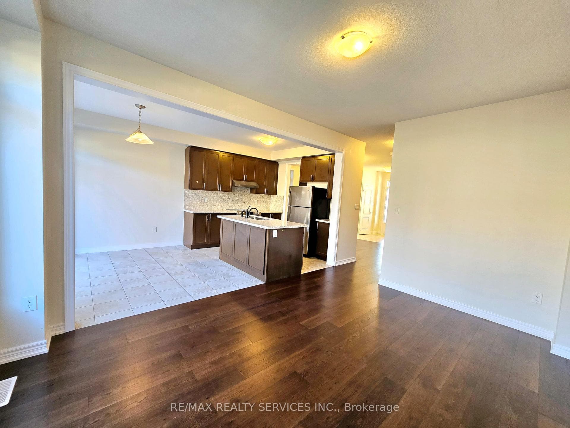 64 Mullholland Avenue photo 15
