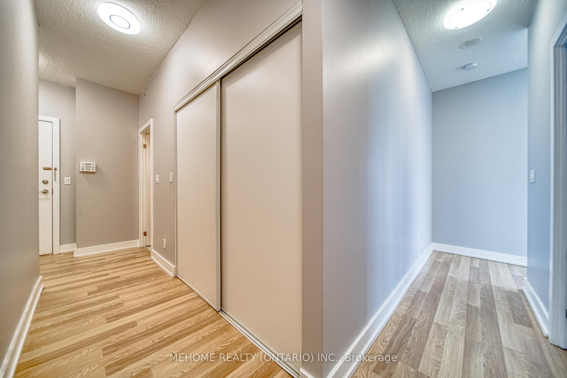 150 Fairview Mall Drive Unit 1302 photo 7