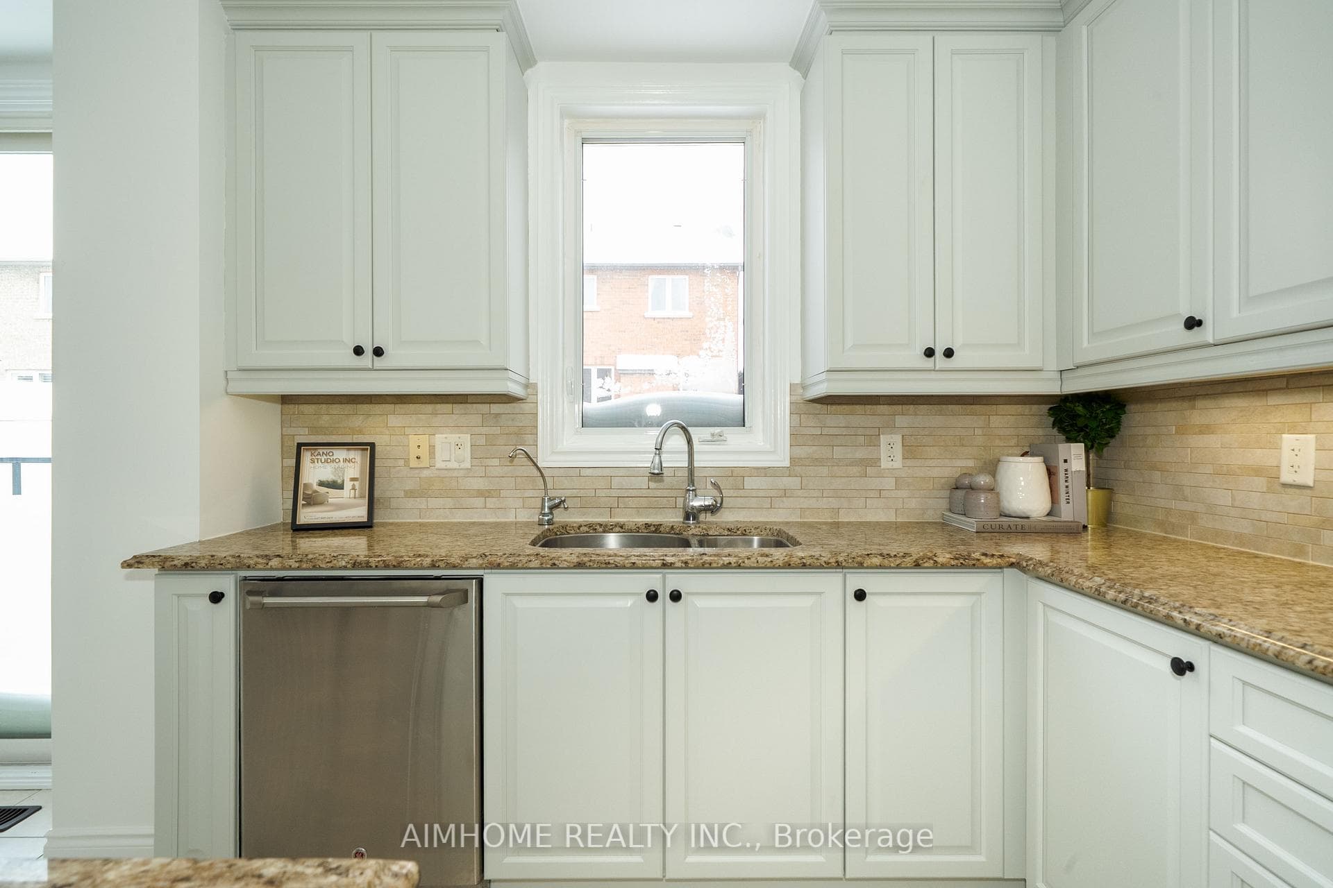 15 Rowley Street photo 18