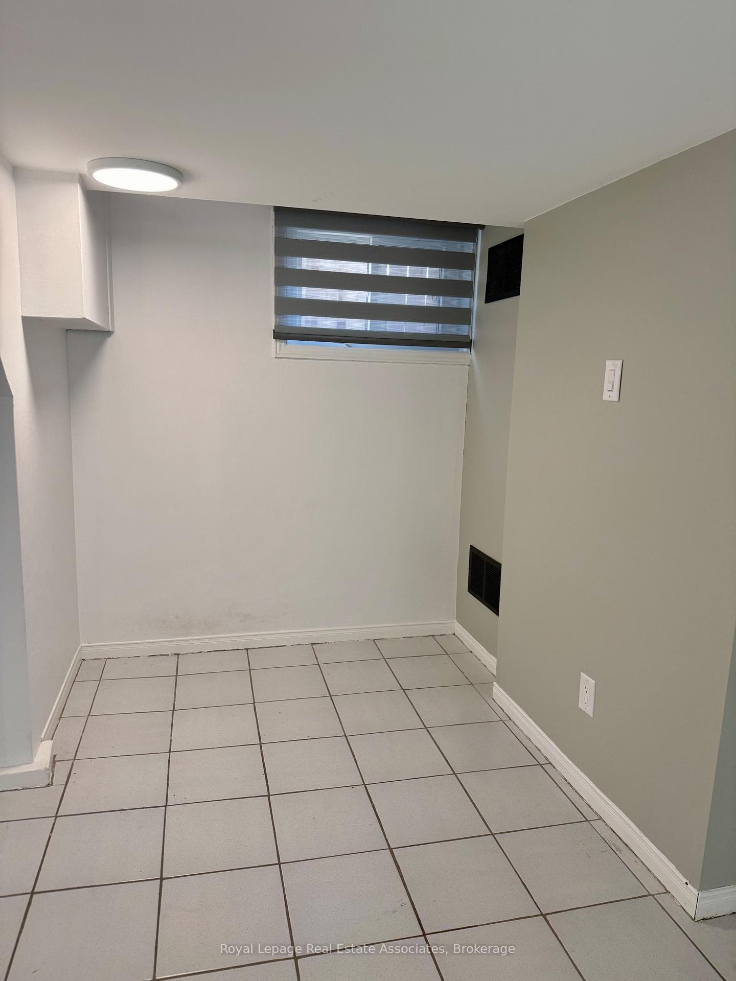 81 Post Road Unit Lower photo 6
