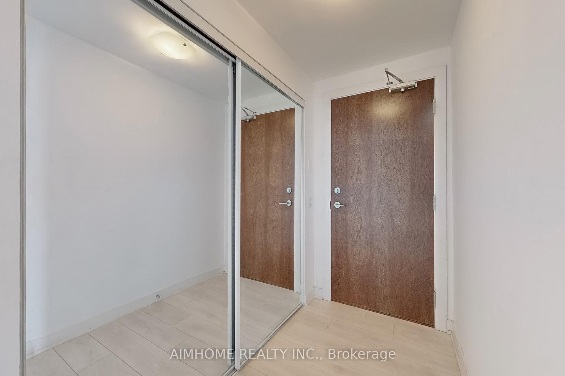 2200 Lake Shore Boulevard Unit 1901 photo 7