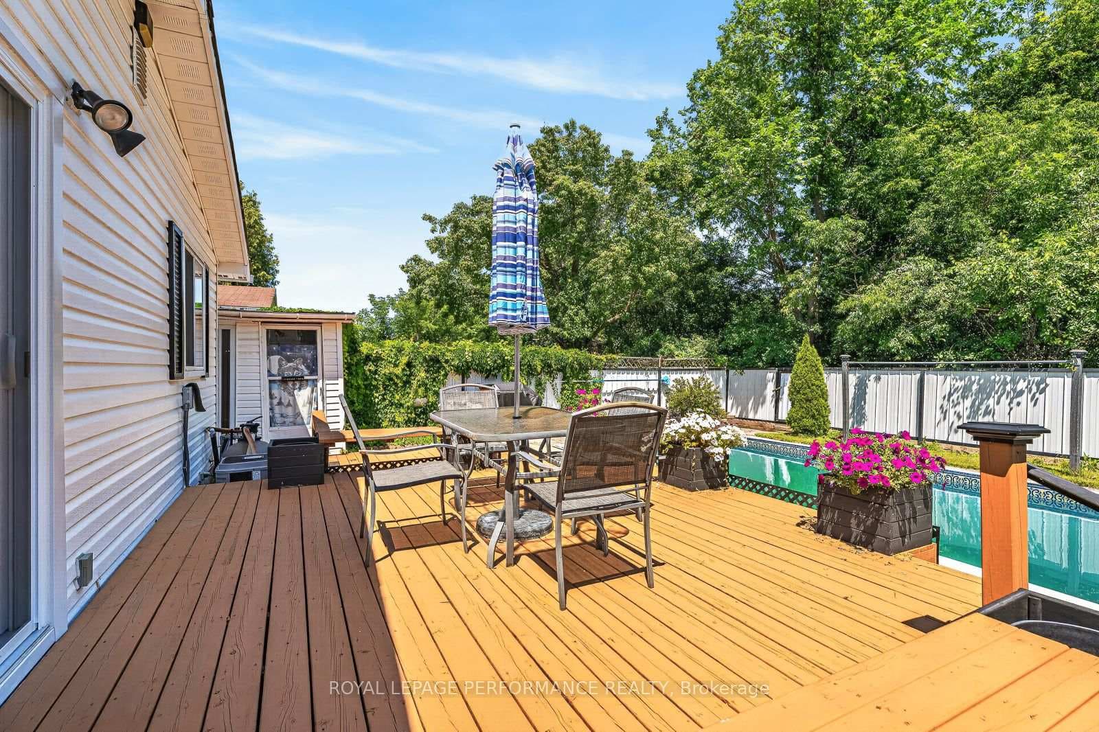 2179 Erinbrook Crescent photo 44