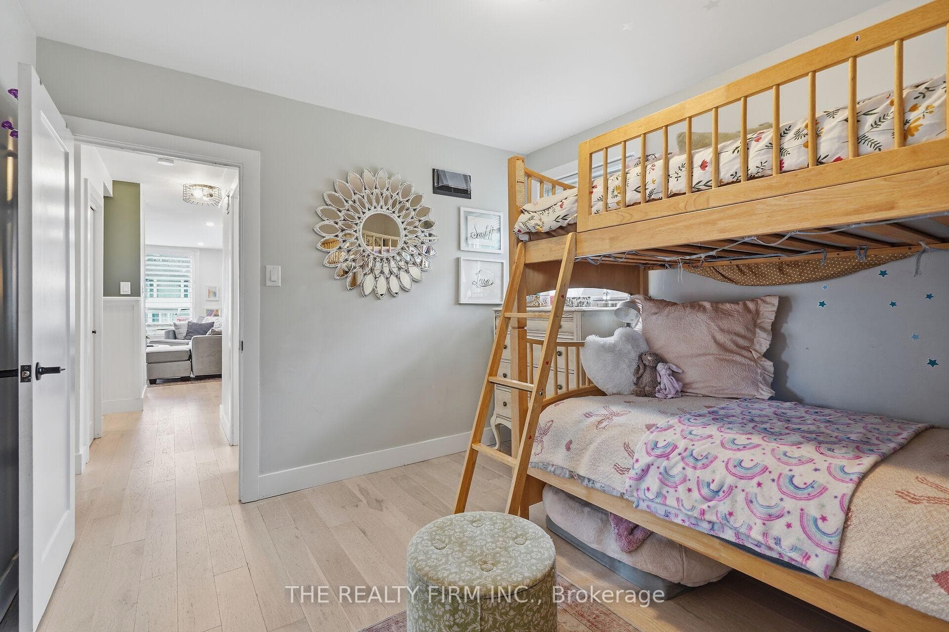 424 Hickson Avenue photo 28