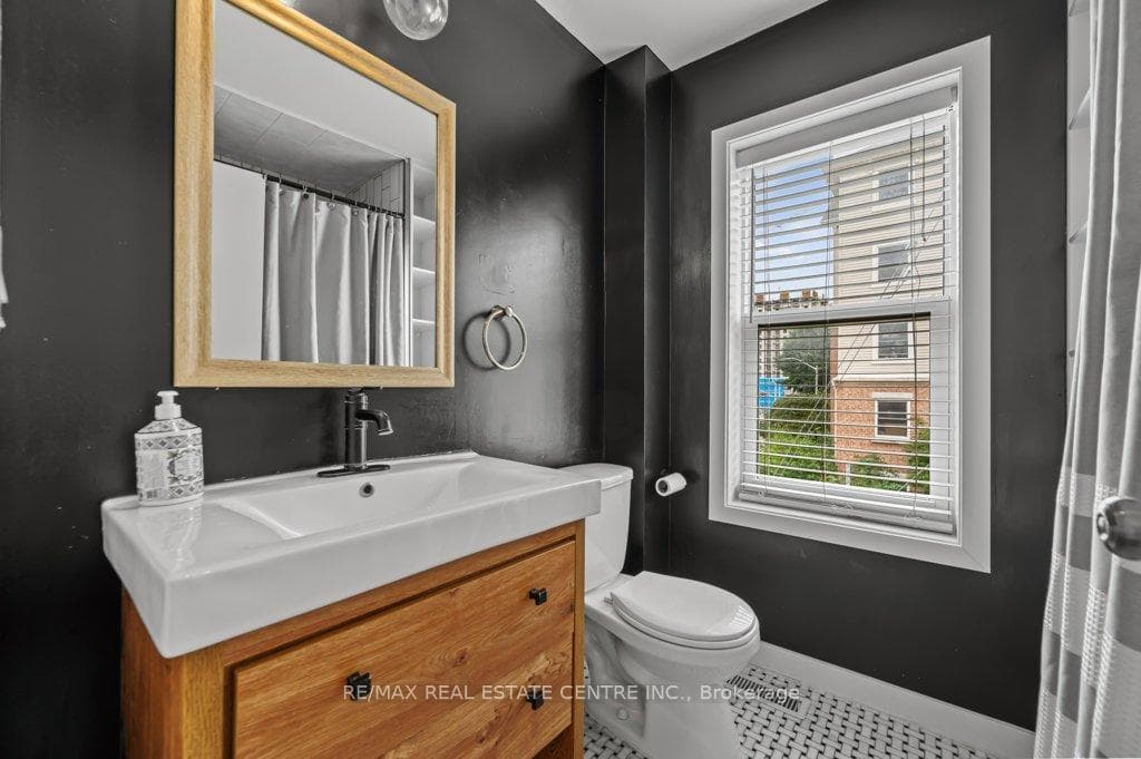 101 Charles Street photo 16
