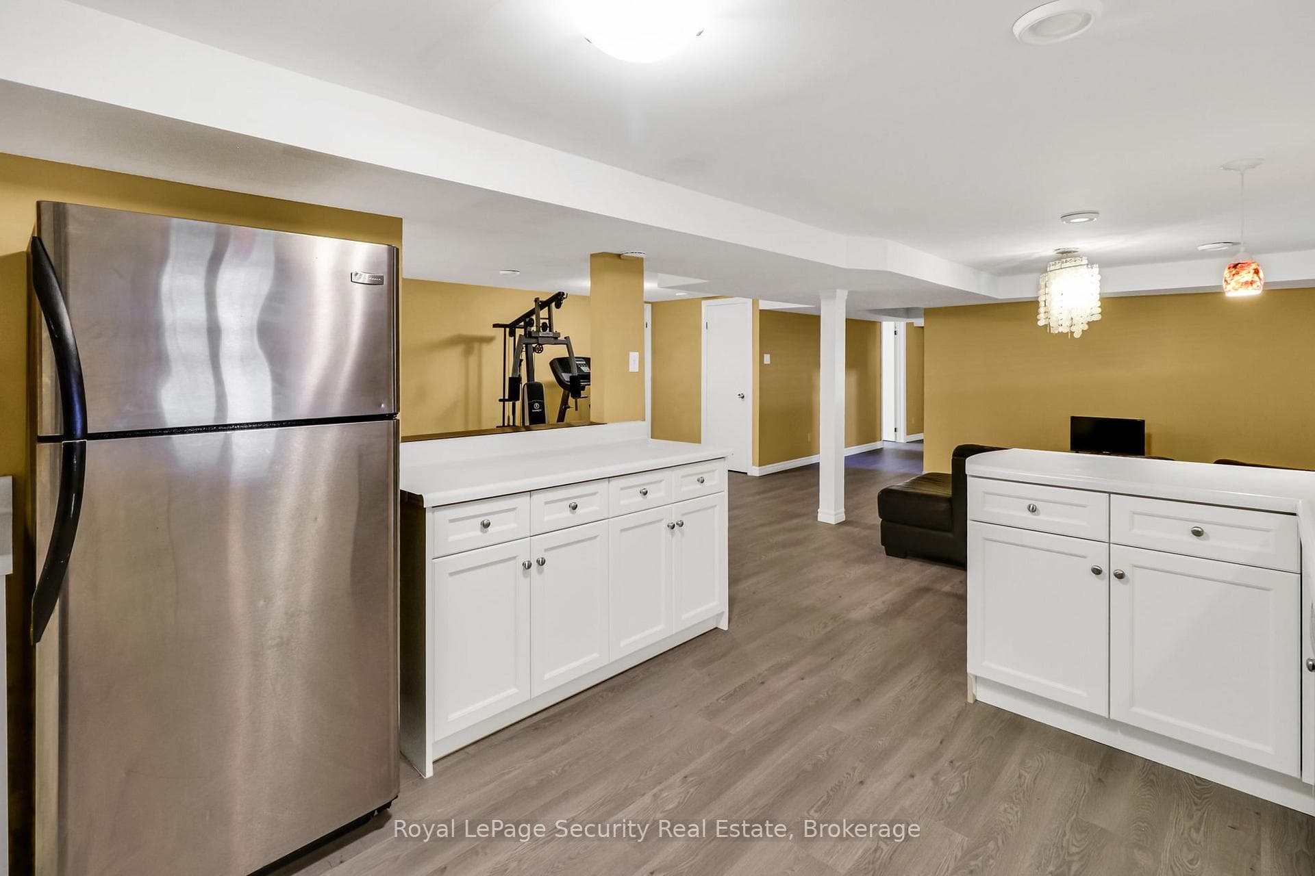 5976 Tenth Line photo 30