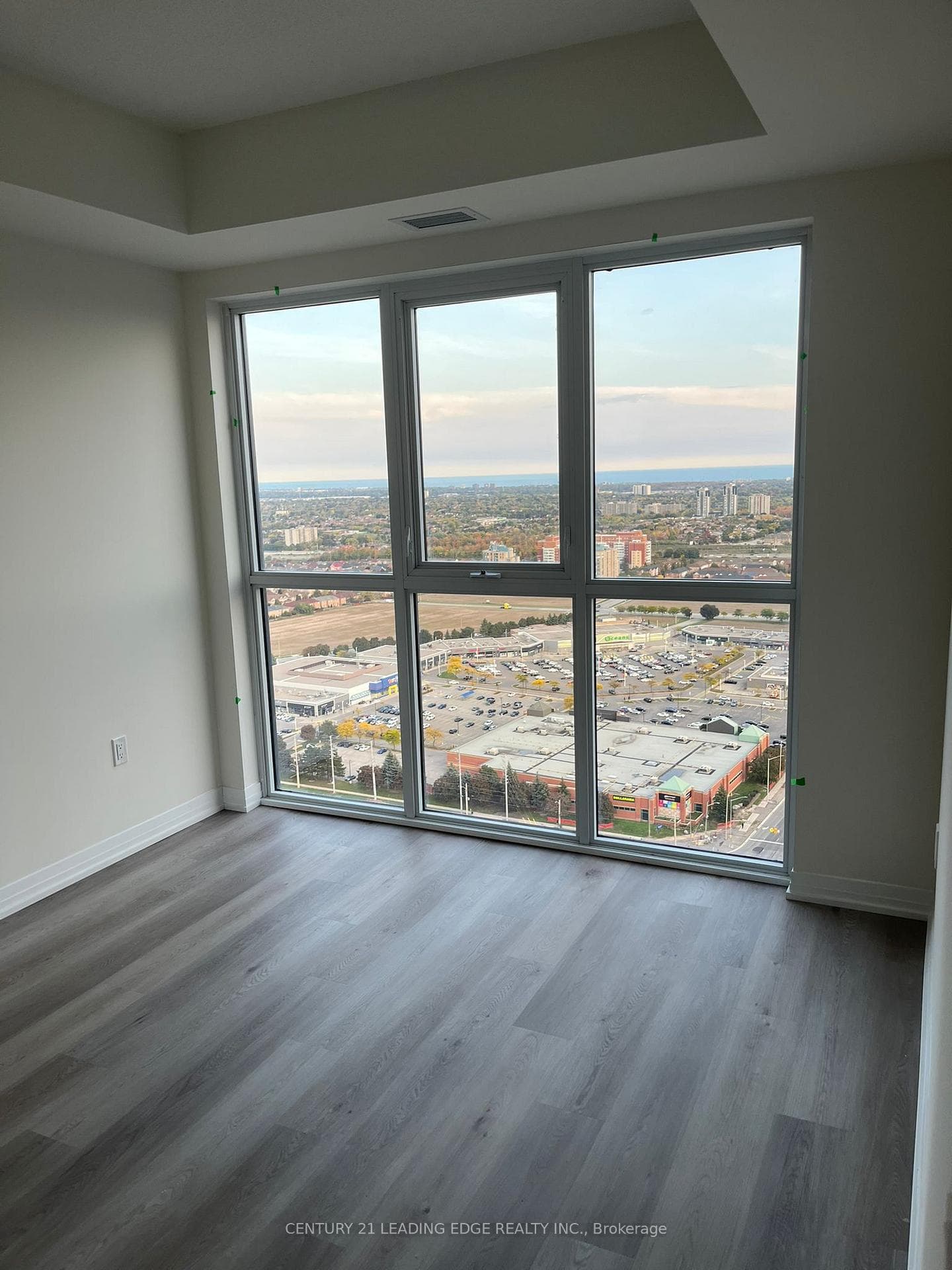 15 Watergarden Drive Unit 3202 photo 6