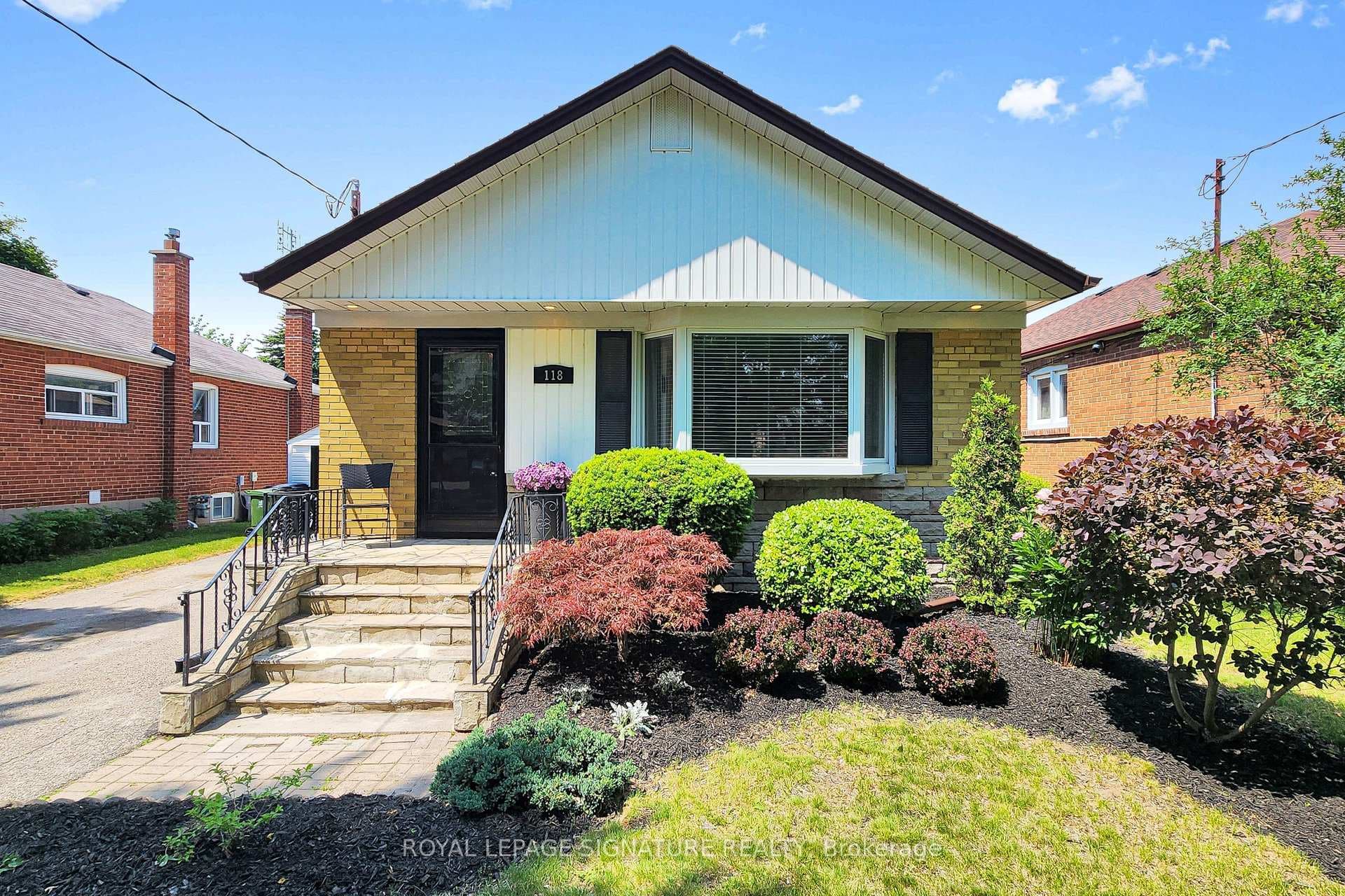 118 Canlish Road photo 1
