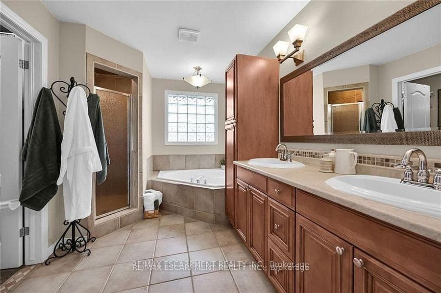 15 Pelham Drive photo 30