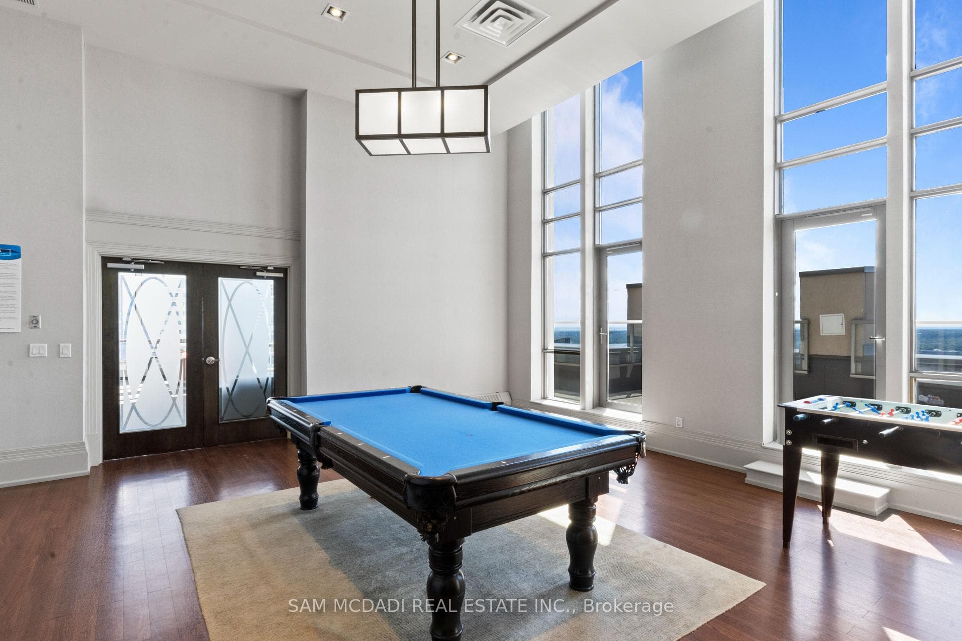 388 Prince Of Wales Drive Unit 2404 photo 44