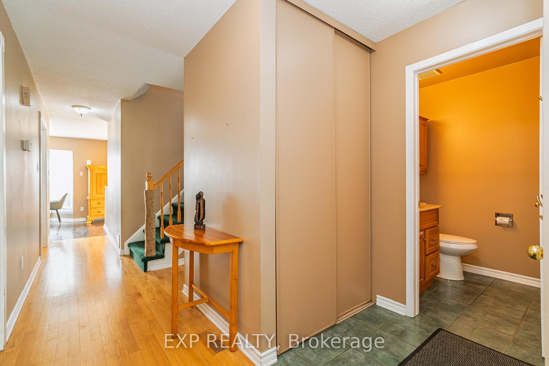 1508 Roberval Avenue photo 2