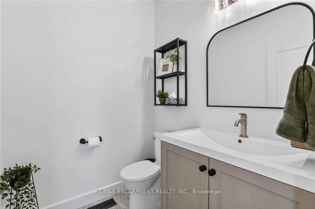195 VICTORIA Avenue photo 19