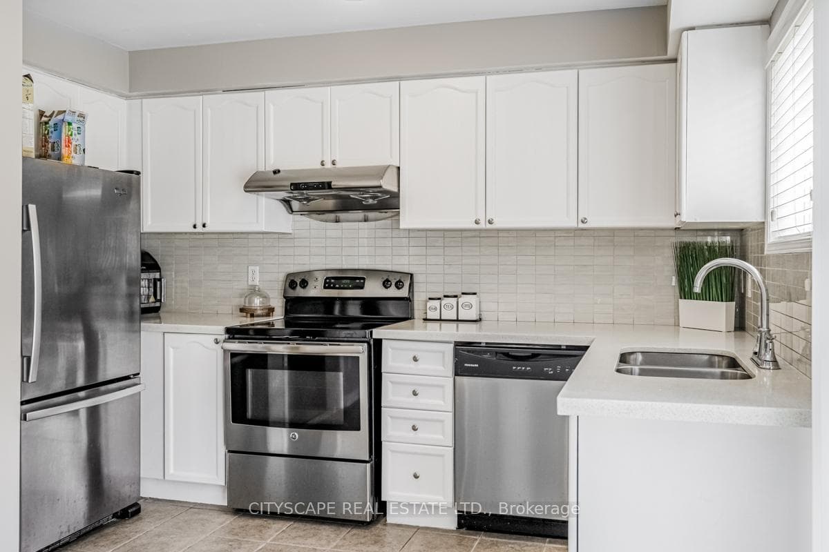 601 Shoreline Drive Unit 100 photo 11