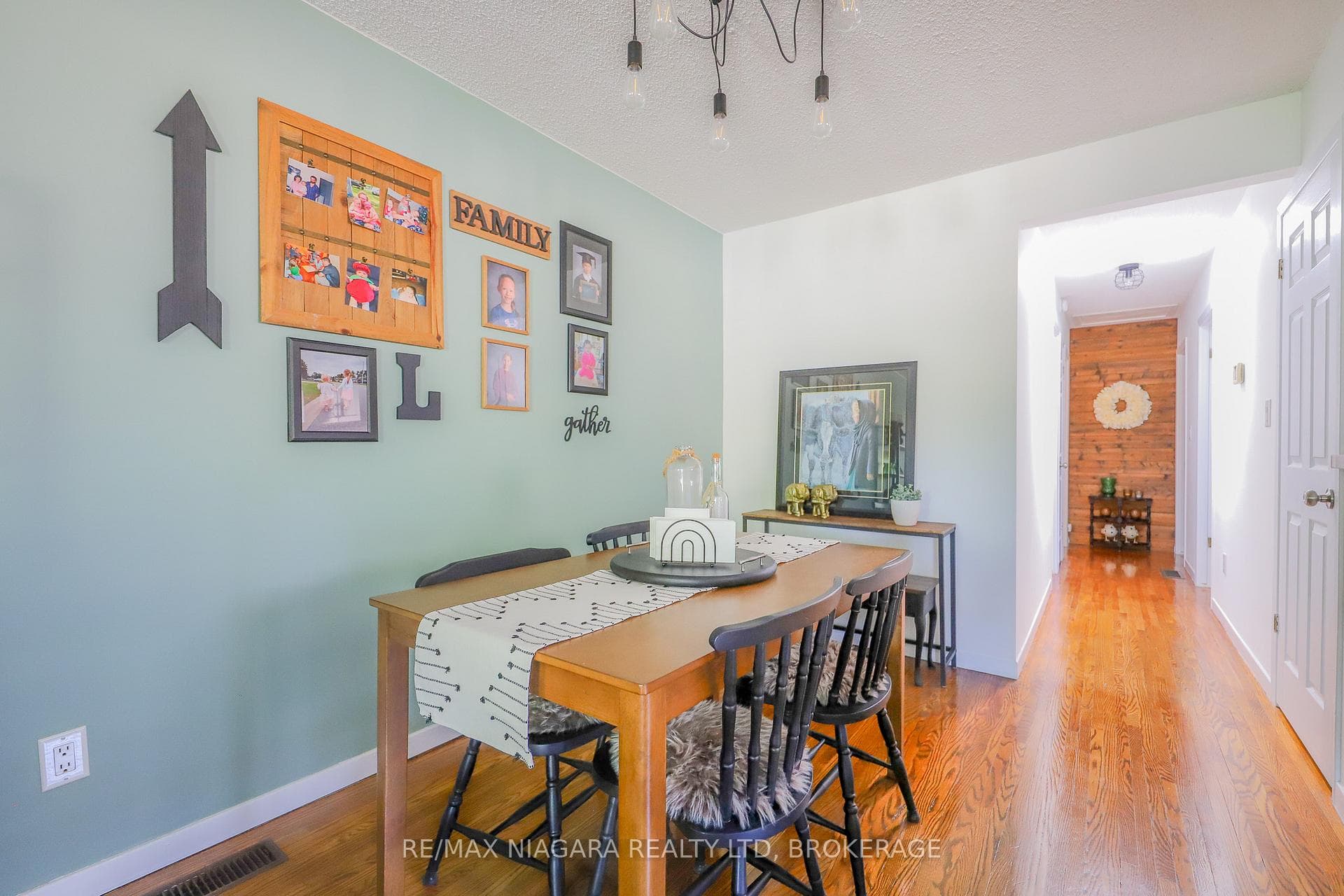 42 Seymour Avenue photo 6