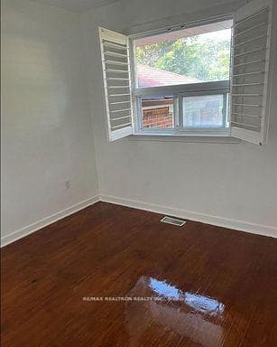 49 Janray Drive photo 8