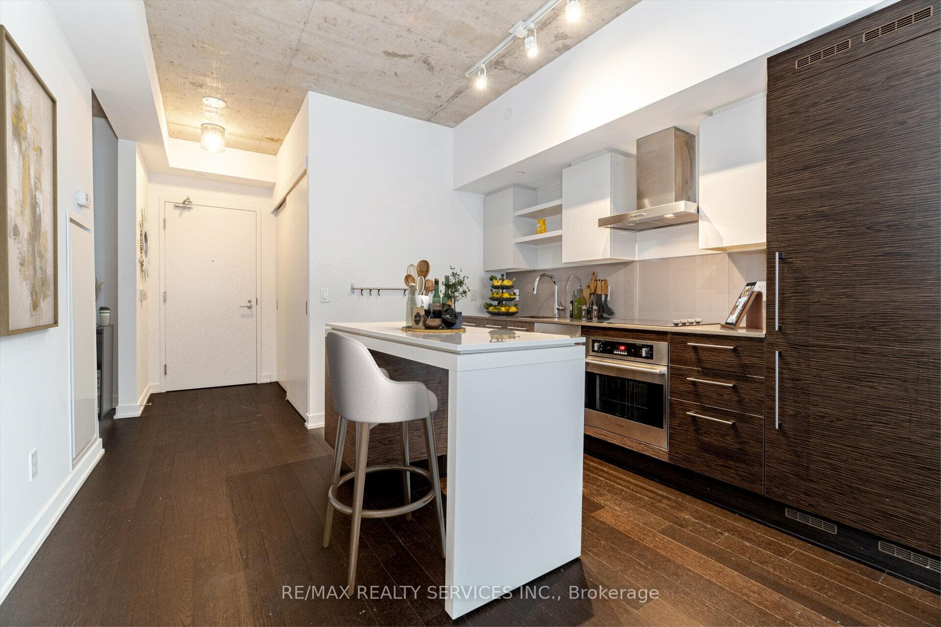 1030 King Street Unit 1114 photo 11