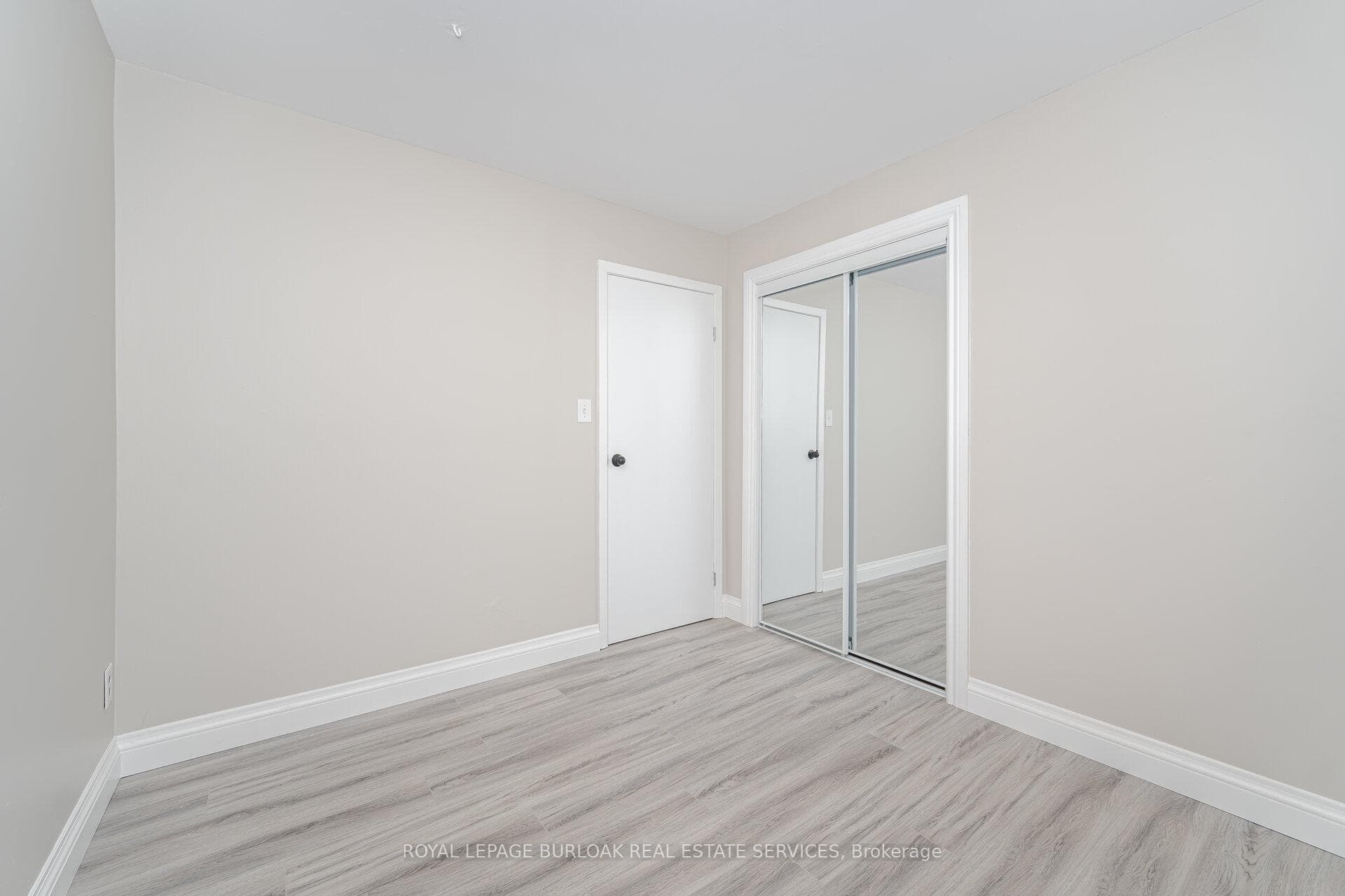 19 Juniper Crescent photo 24