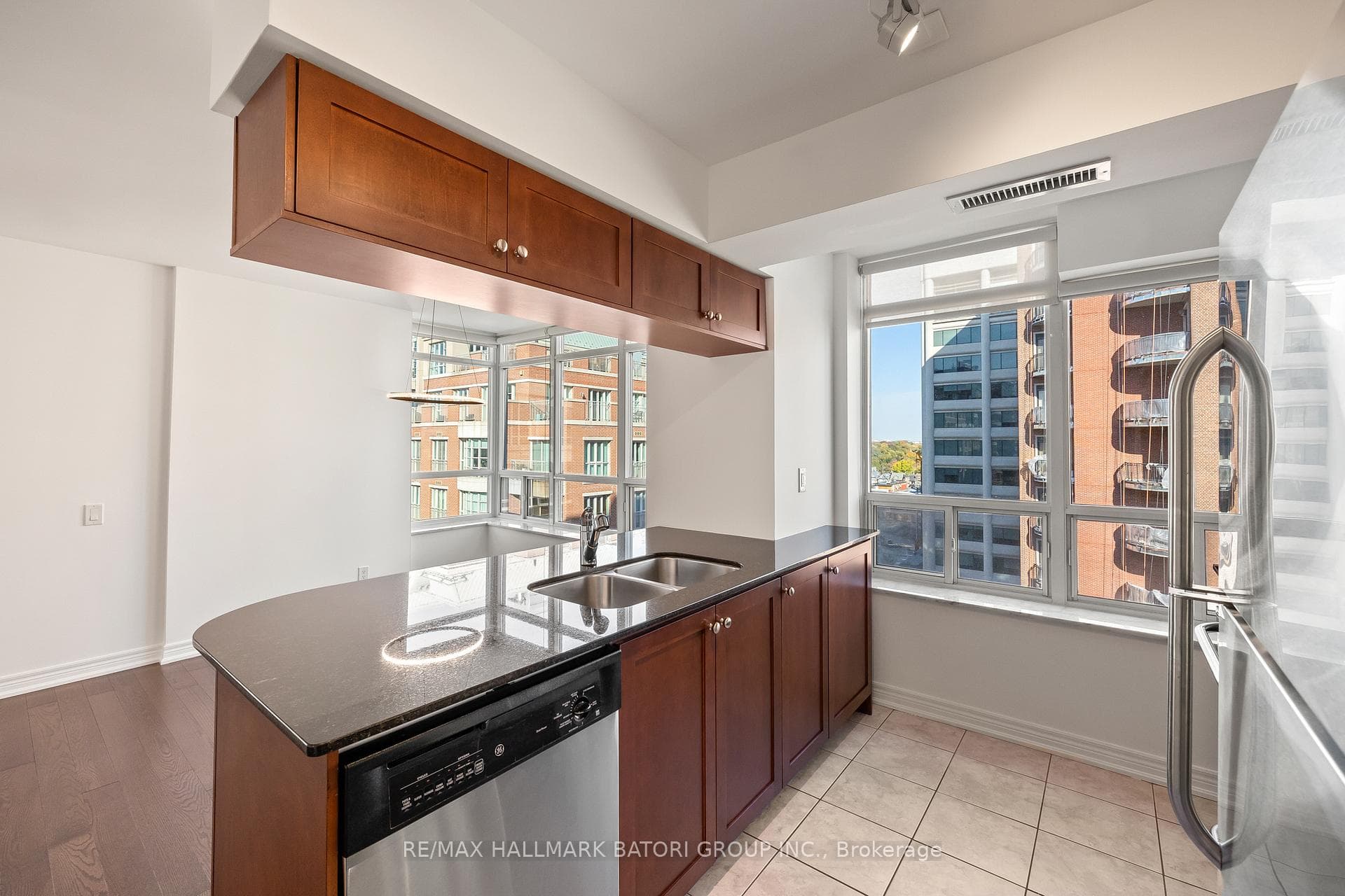 60 St Clair Avenue Unit 1103 photo 15