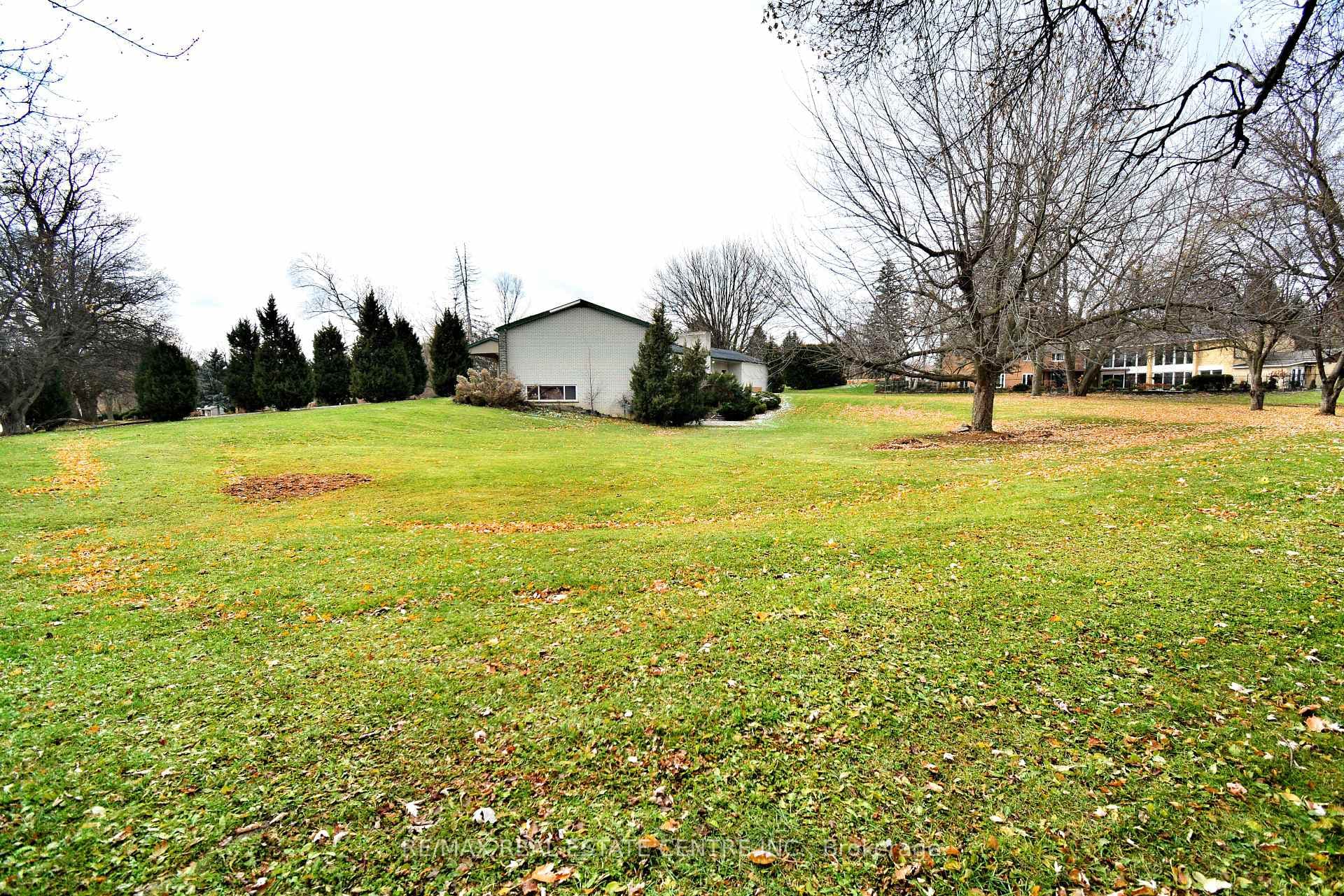 20 Crescent Hill Drive photo 35