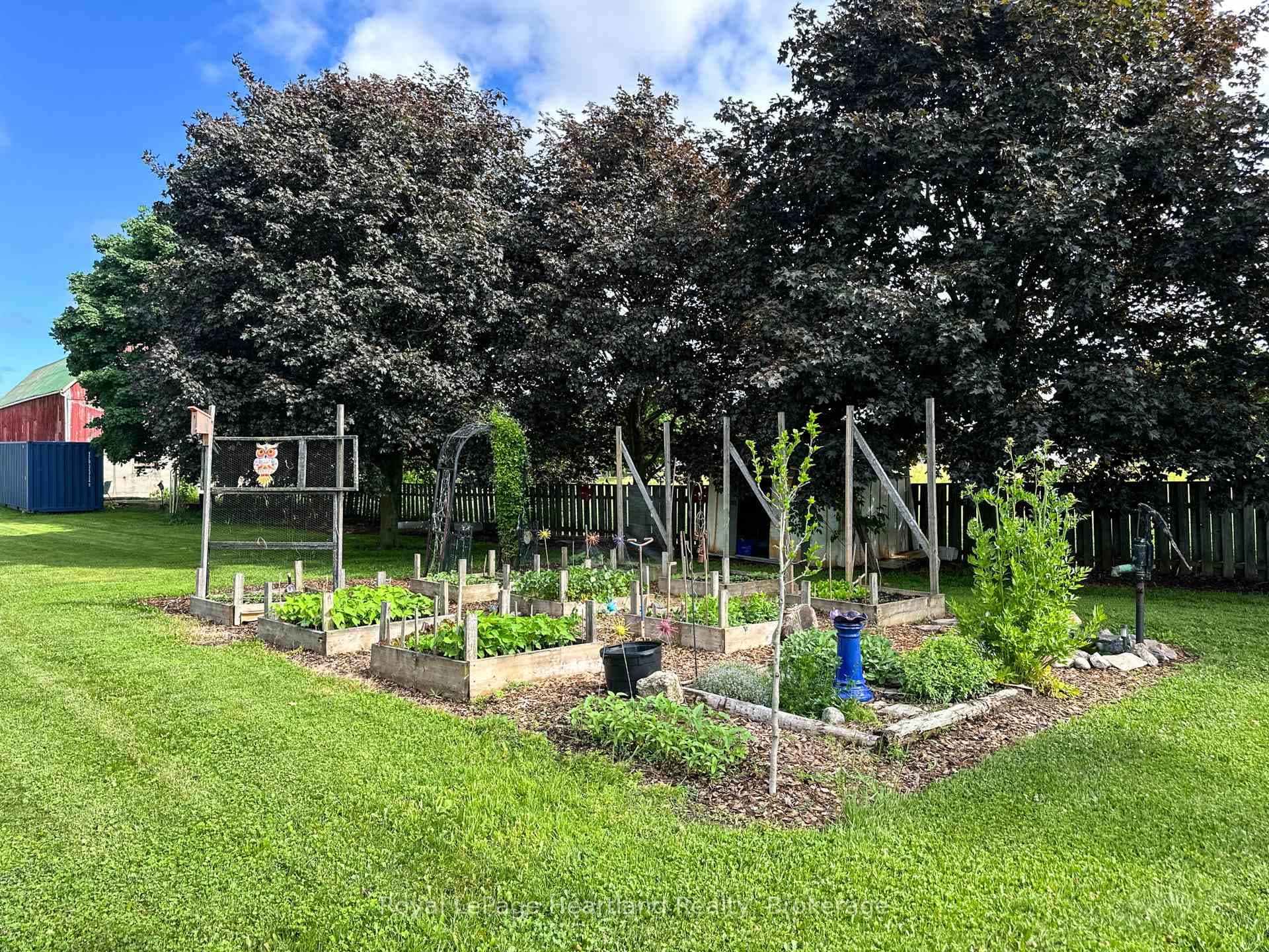 41590 Huron Road photo 34