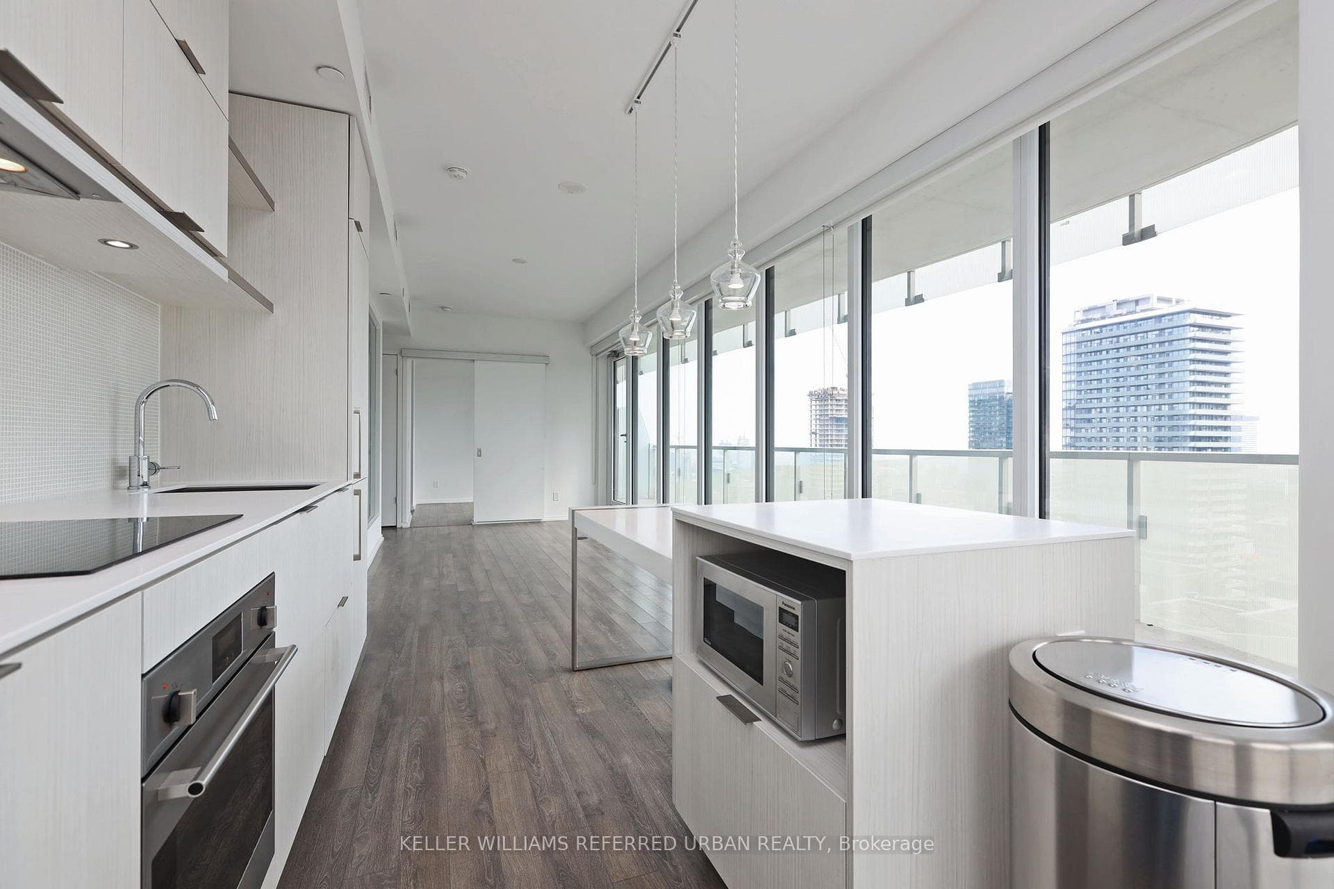 197 Yonge Street Unit 3009 photo 10