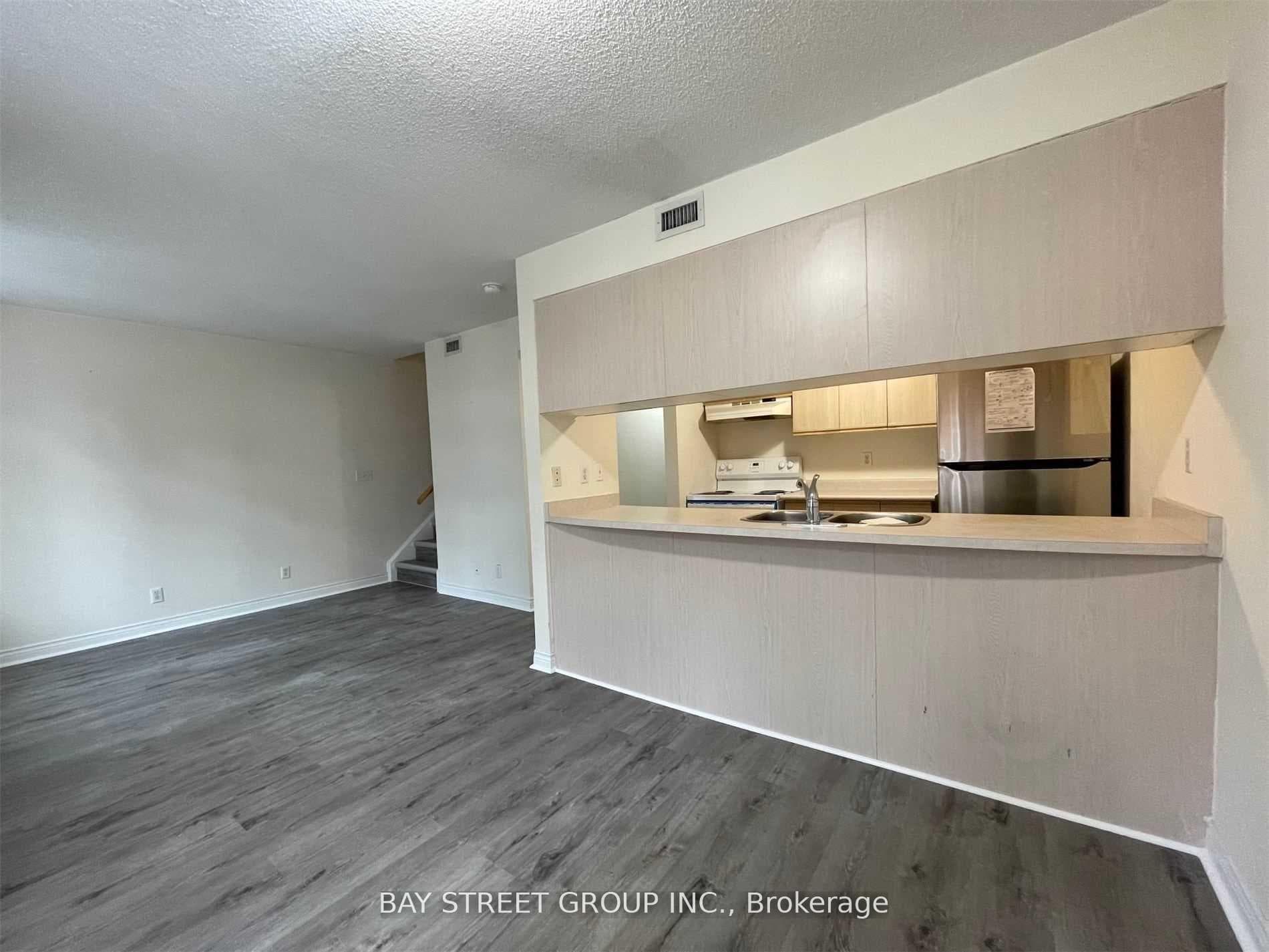 106 Redpath Avenue Unit 12 photo 4