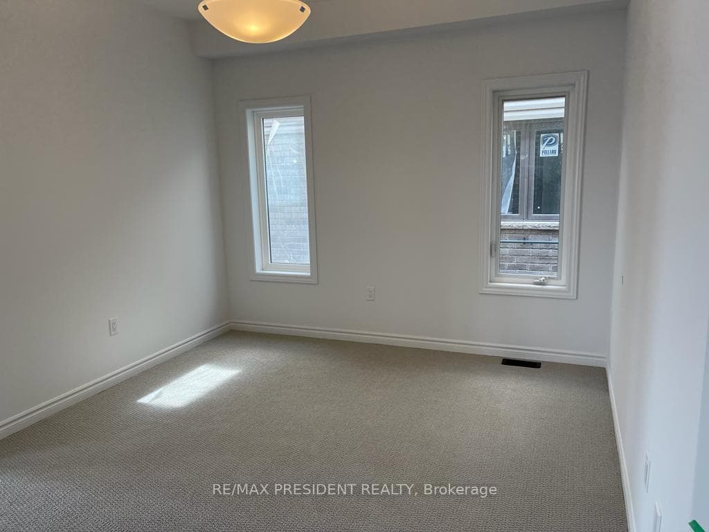 35 Whitton Drive photo 14