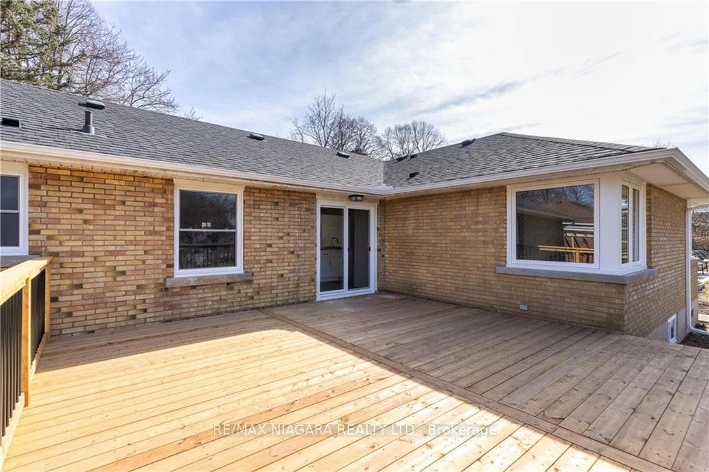 5669 Belmont Avenue photo 36