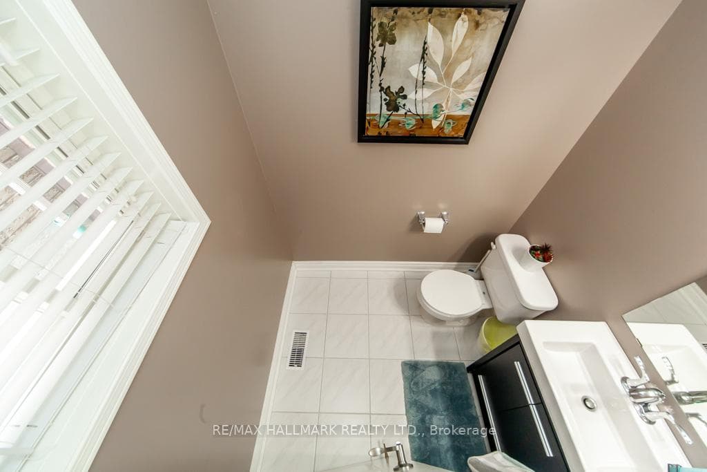 73 Armitage Crescent photo 22