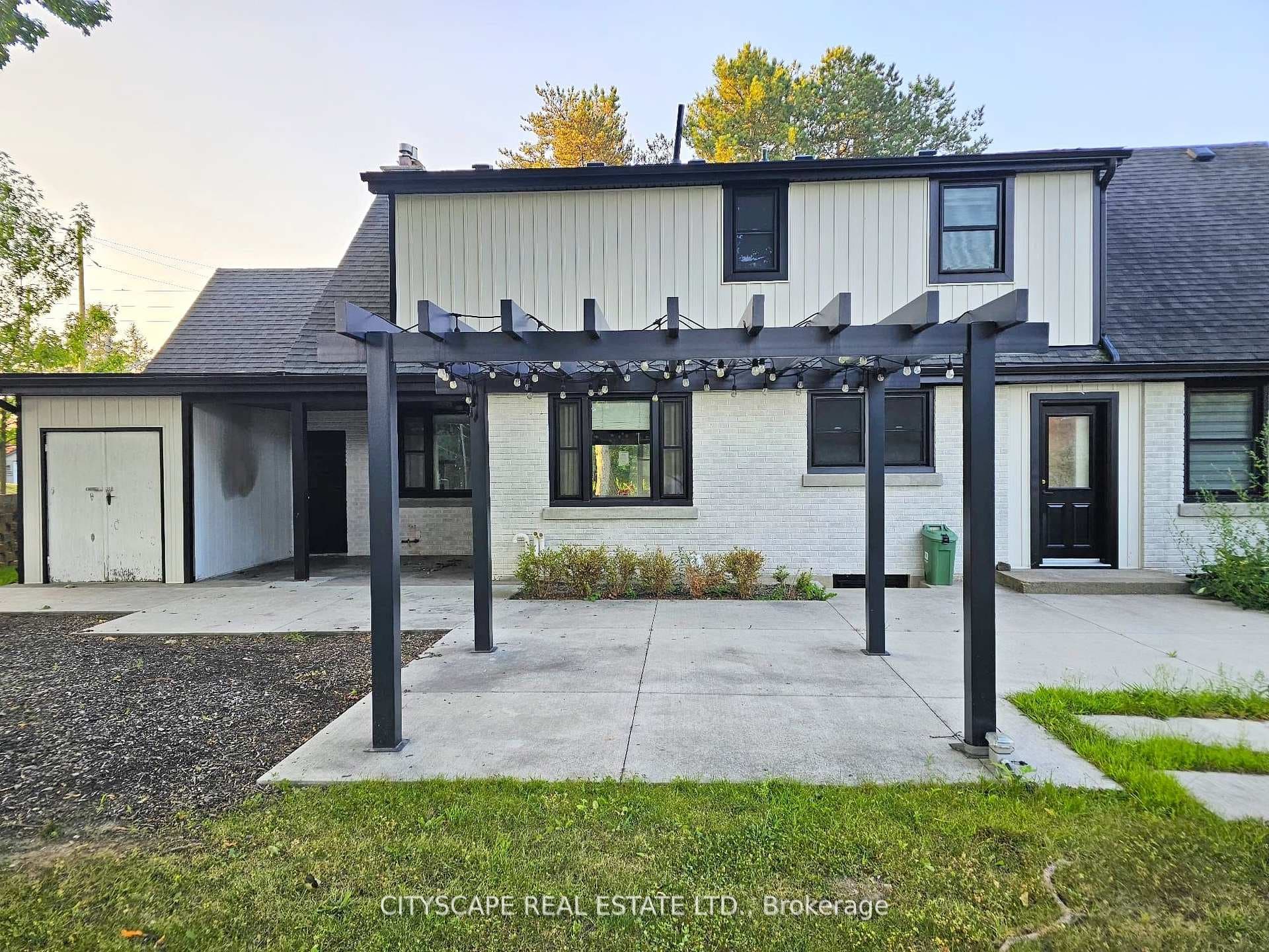 891 Riverside Drive photo 40