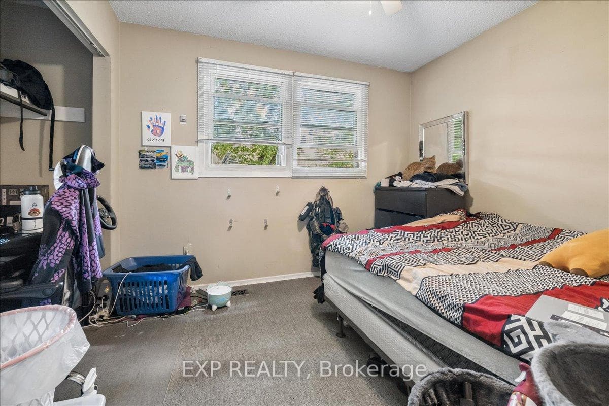 80 Maclennan Avenue photo 37