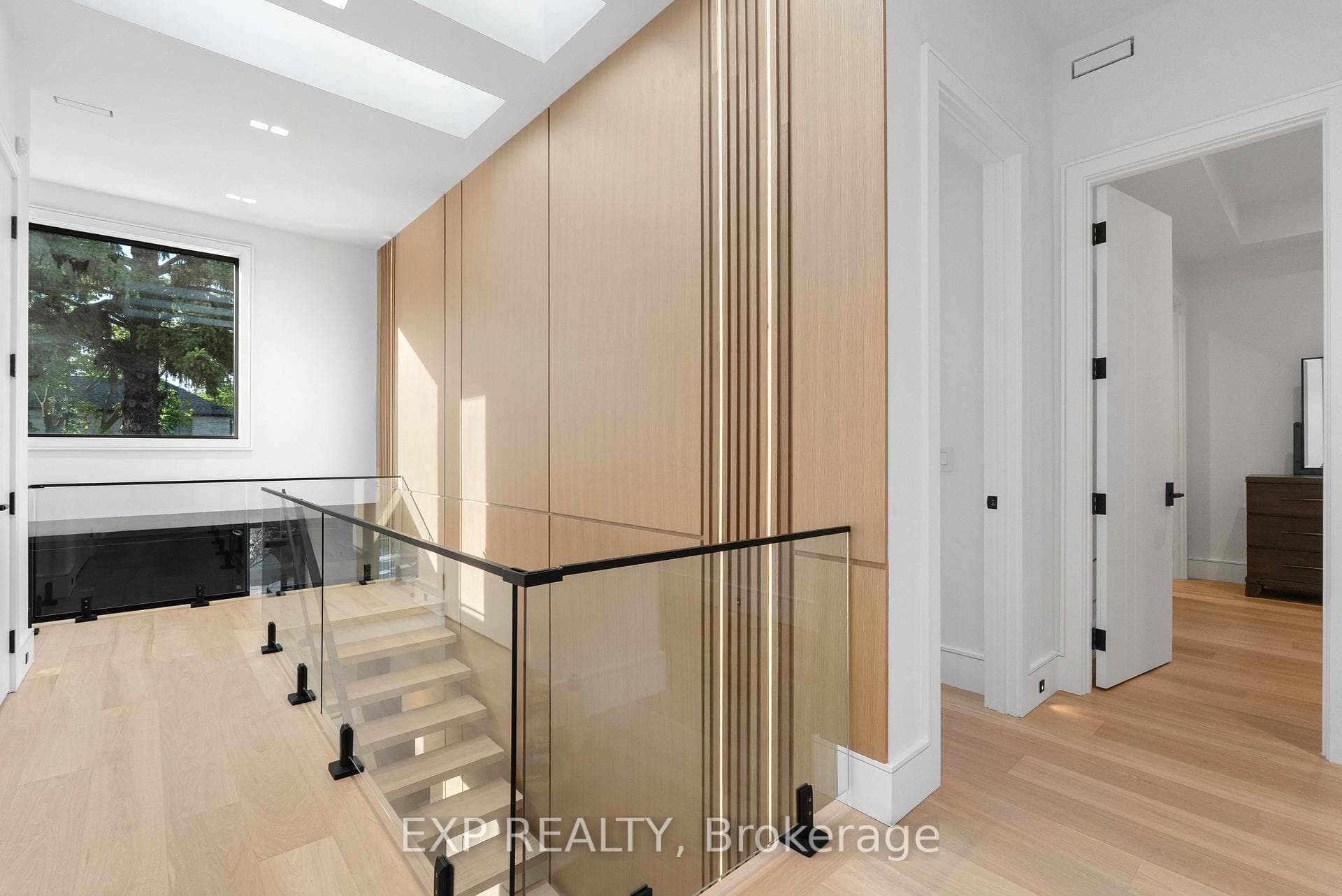 65 Edgecroft Road photo 23