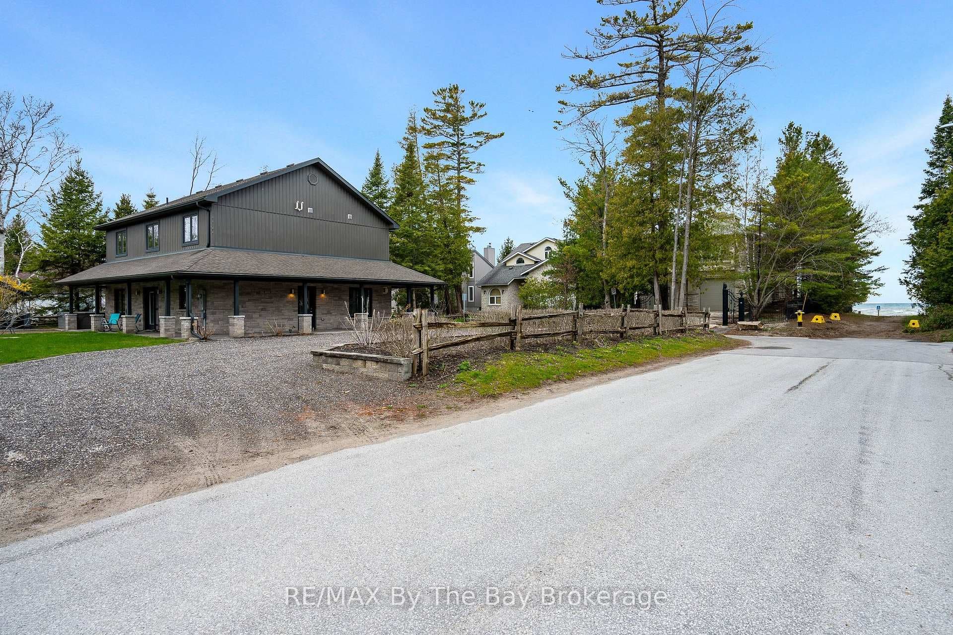 961 Shore Lane photo 2