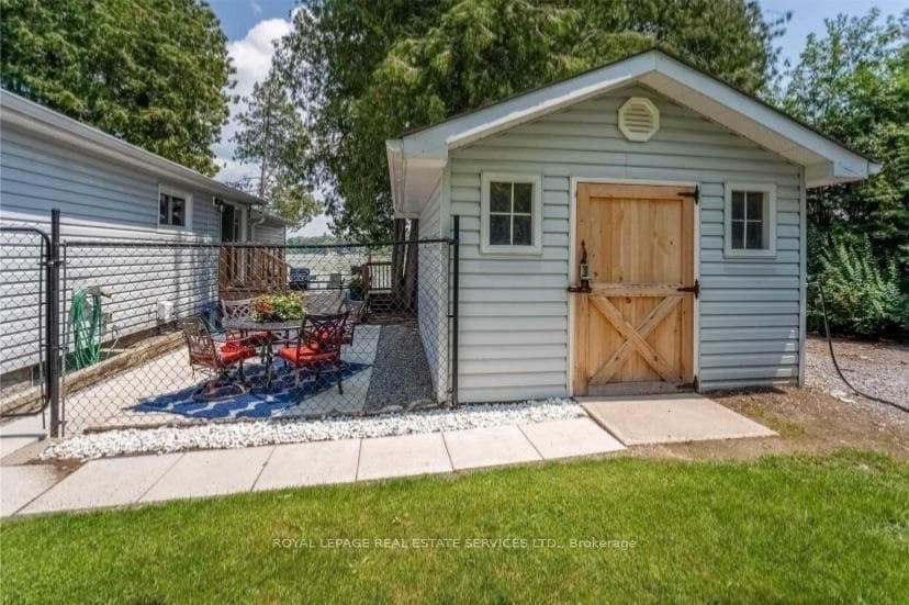 2365 Selwyn Bay Lane photo 6