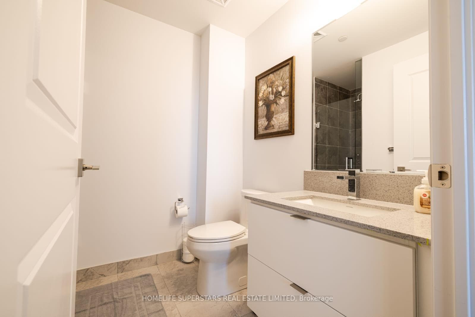 36 Elm Drive Unit 303 photo 22
