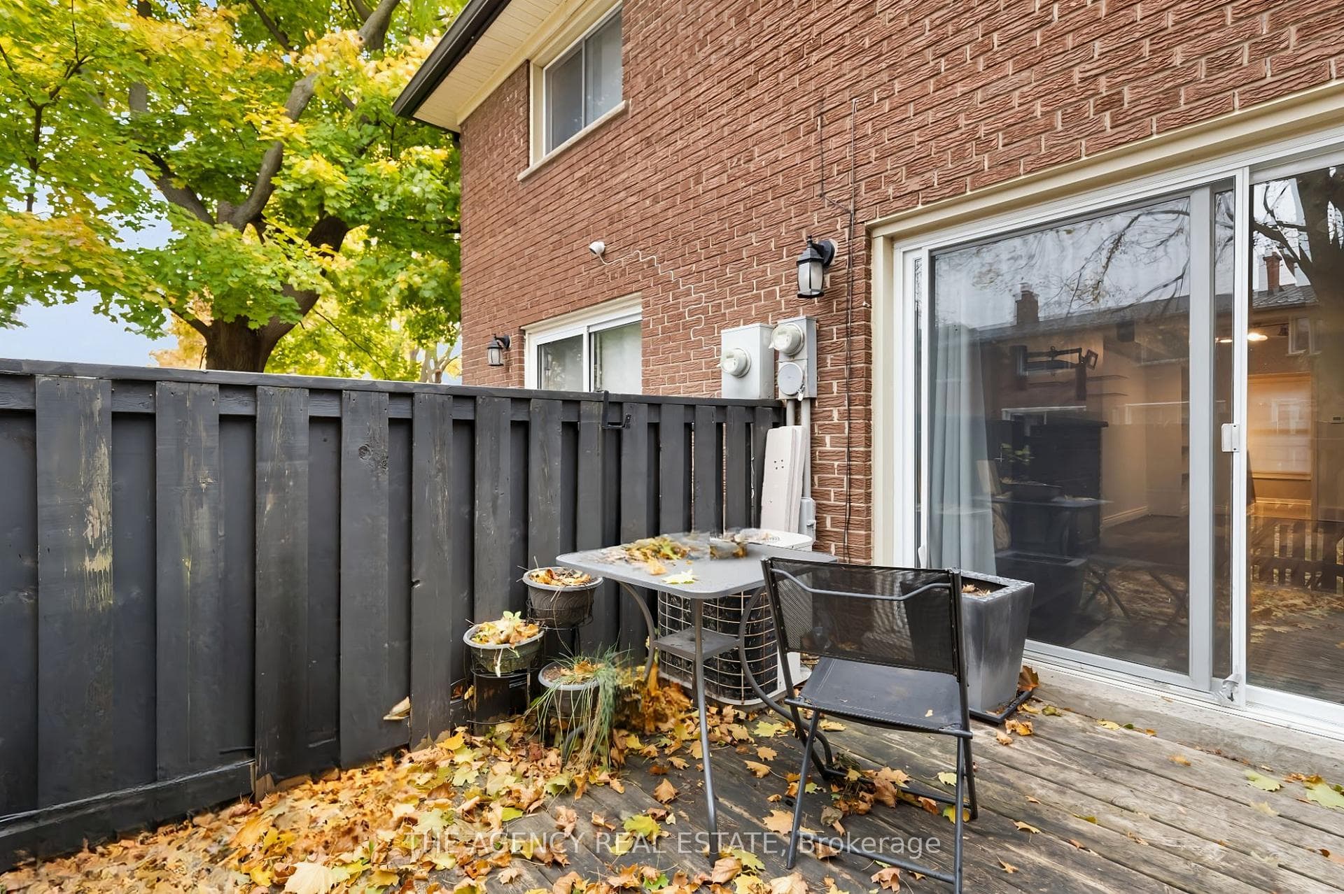1082 Guildwood Boulevard Unit 33 photo 22
