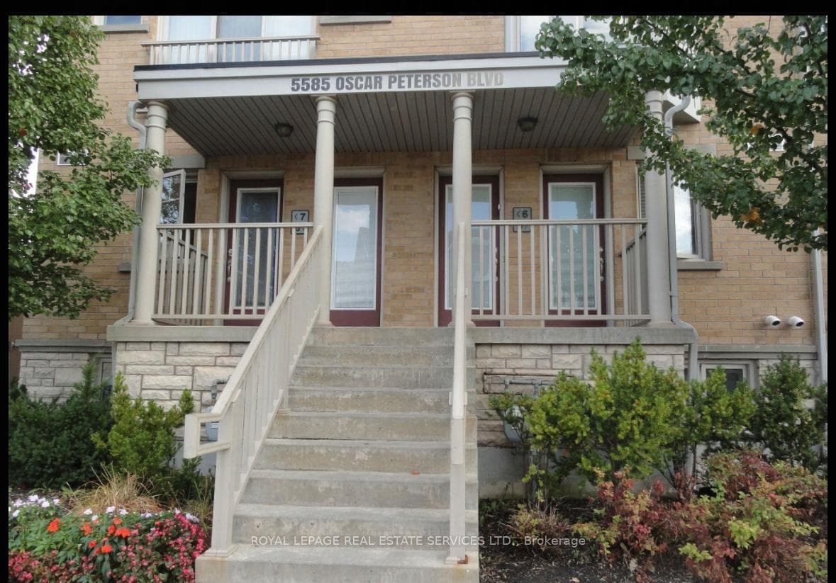 5585 Oscar Peterson Boulevard Unit 6 photo 2
