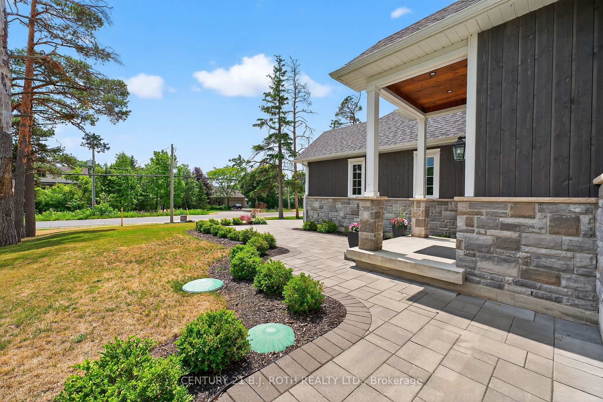 300 Shanty Bay Road photo 39