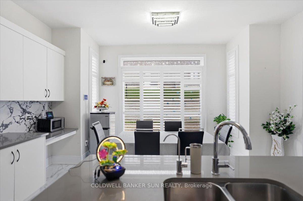 87 James Walker Avenue photo 14