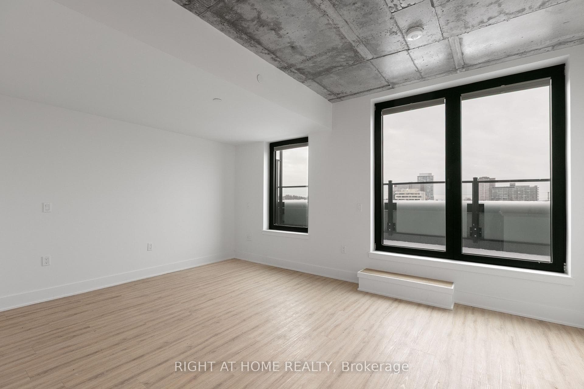 377 Winona Avenue Unit 502 photo 9