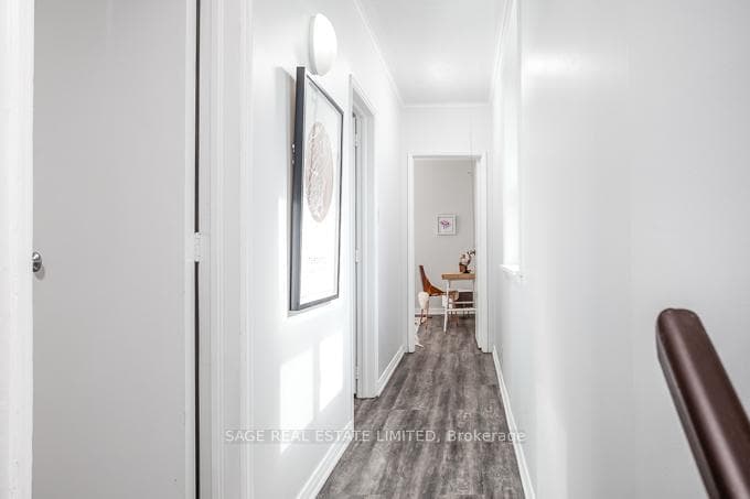 66 Manning Avenue Unit Main photo 20