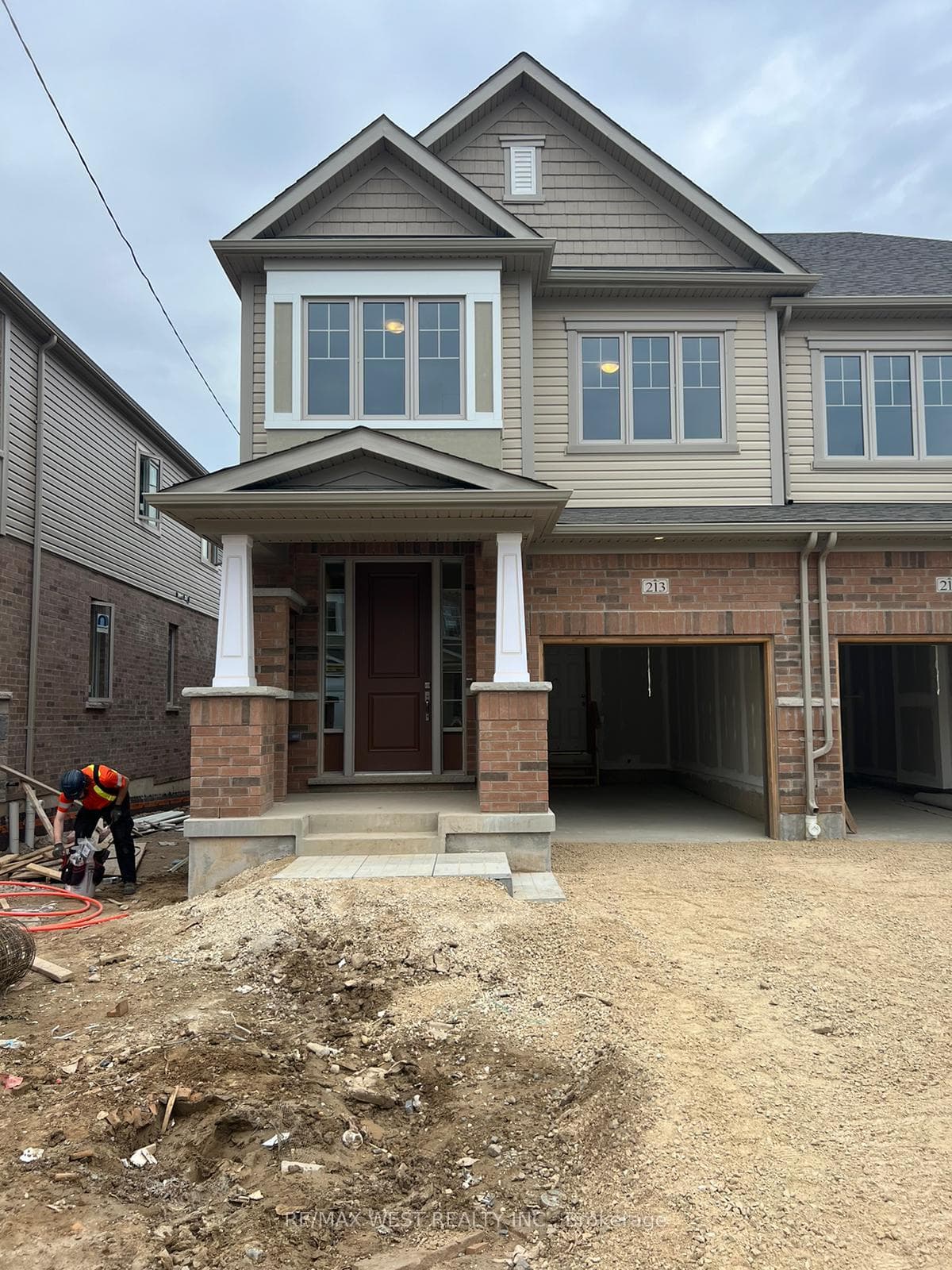 213 Broadacre Drive photo 1