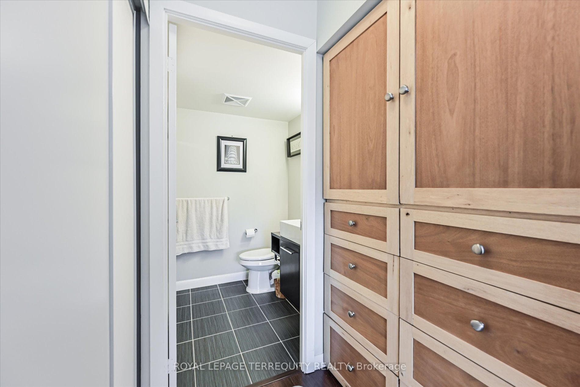 190 Borough Drive Unit 905 photo 17