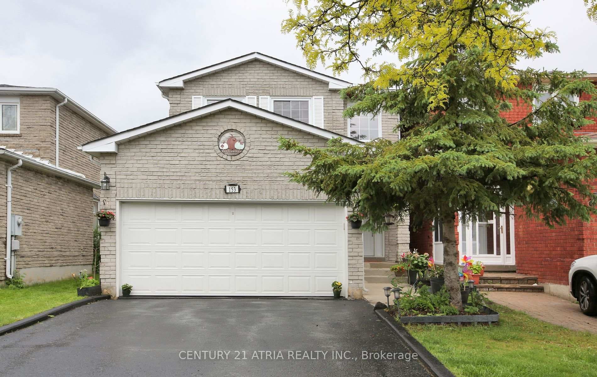 153 Stather Crescent photo 2