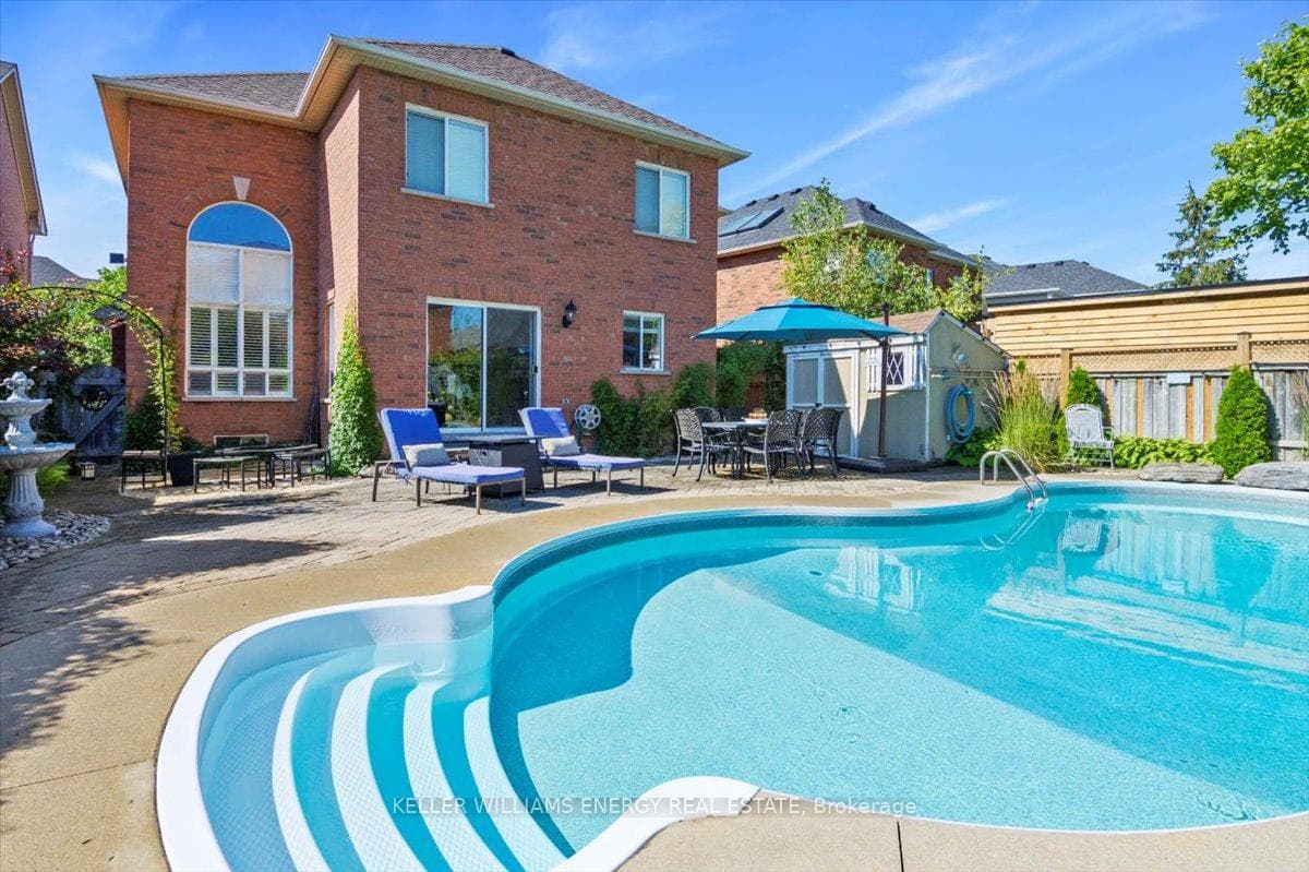 37 Sturgess Crescent photo 39