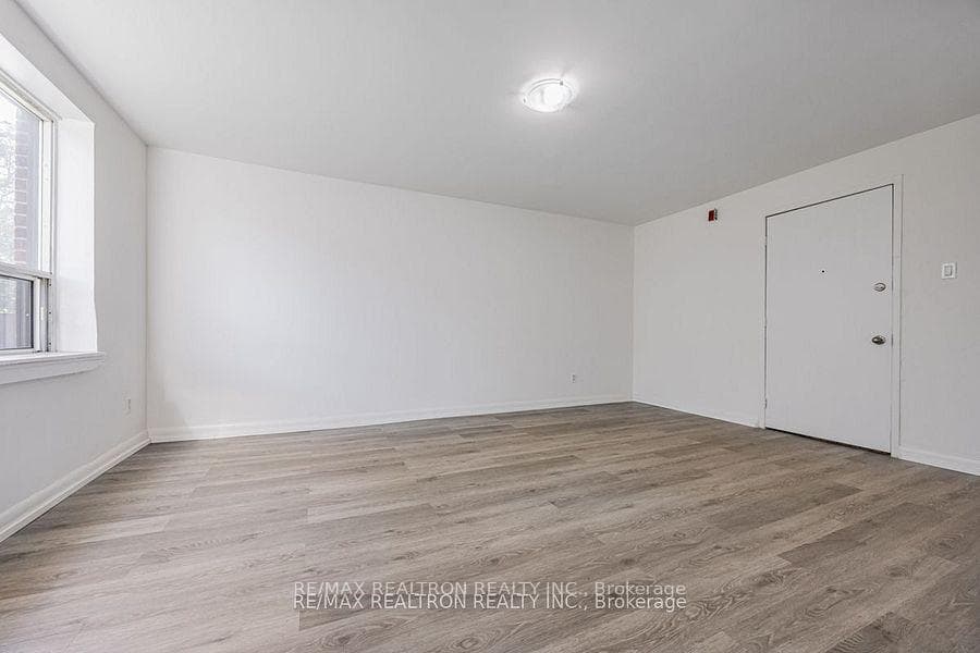 4 Hill Heights Road Unit 101 photo 9
