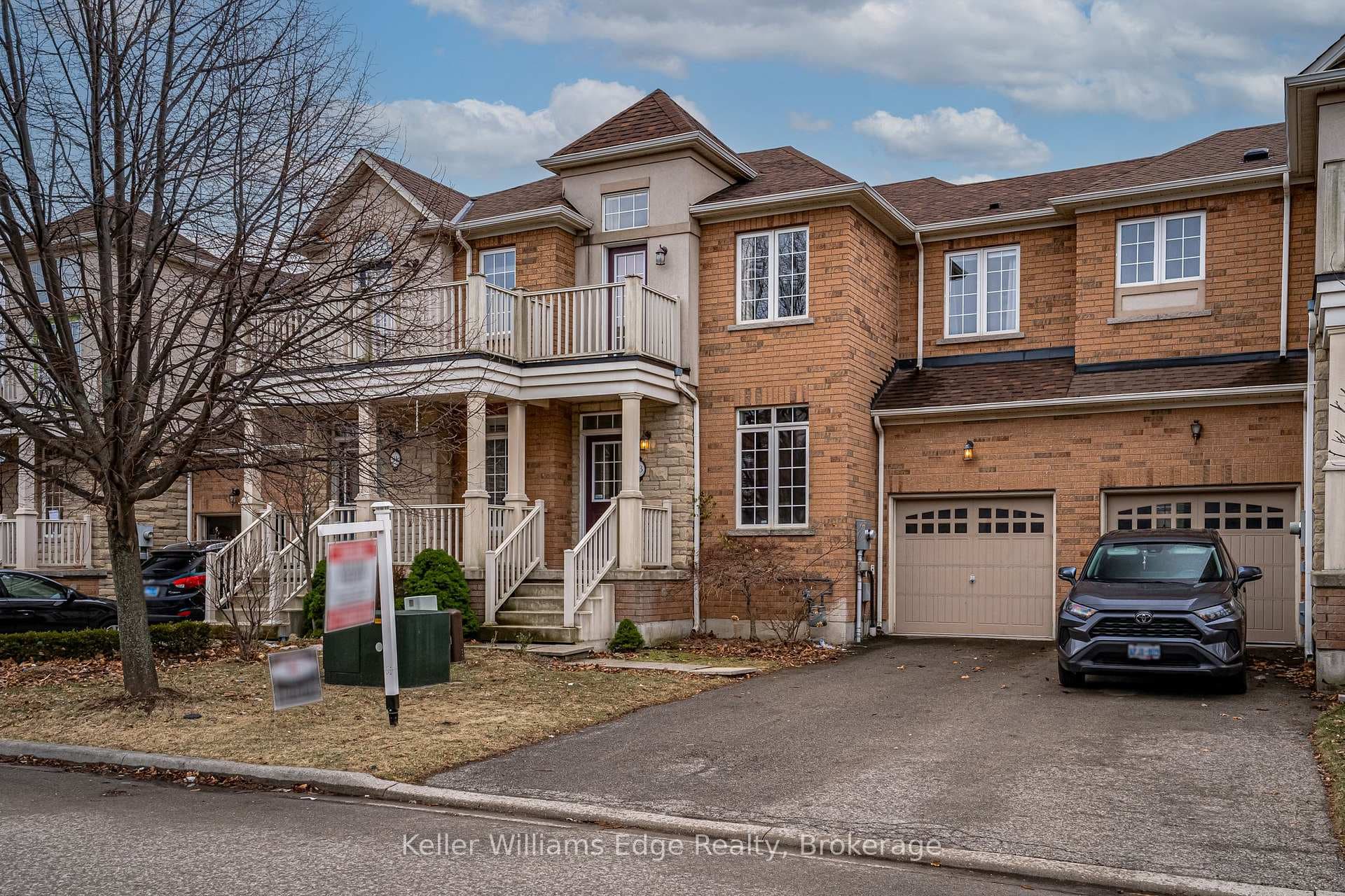 93 Glendarling Crescent photo 1