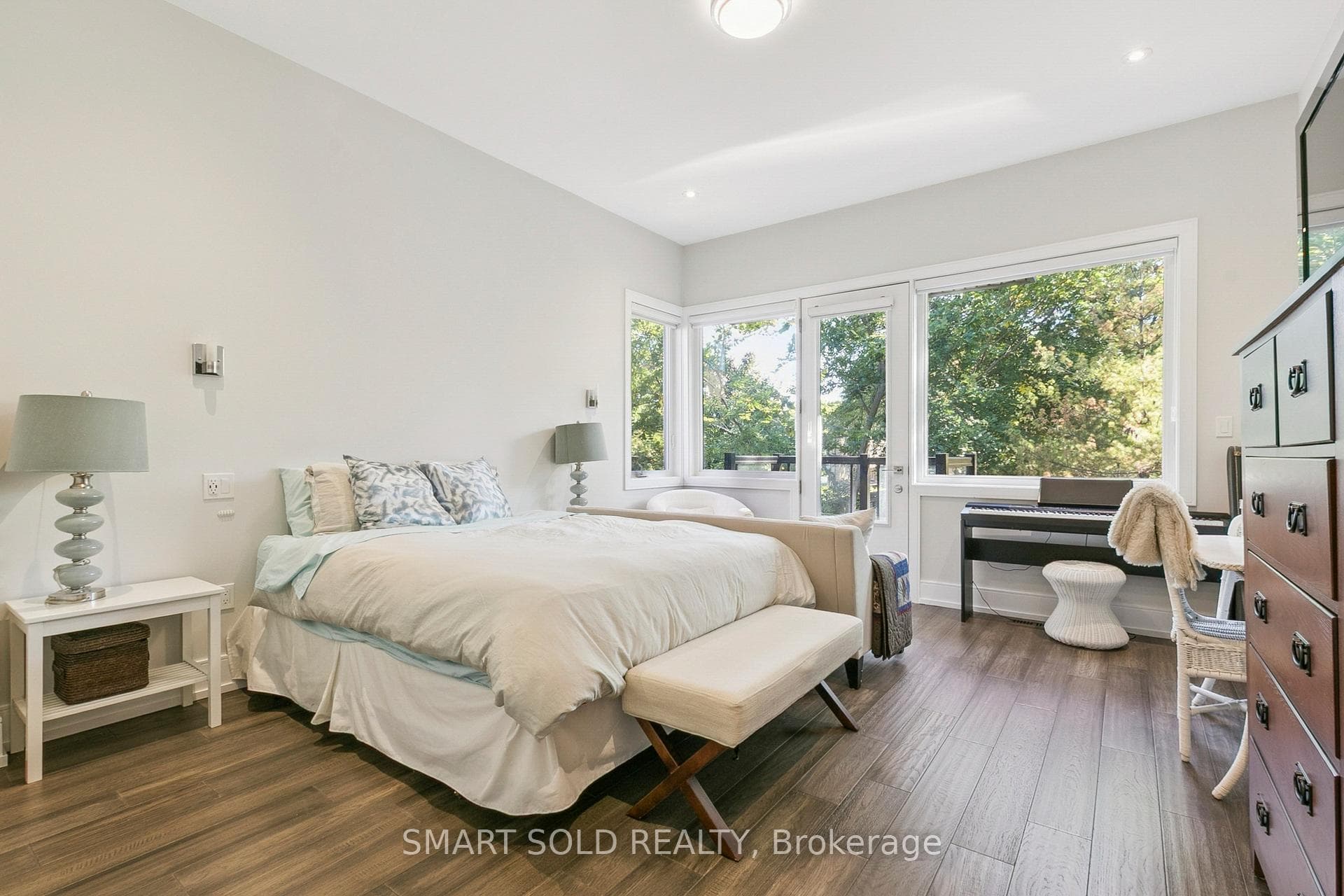 341 Balliol Street photo 30