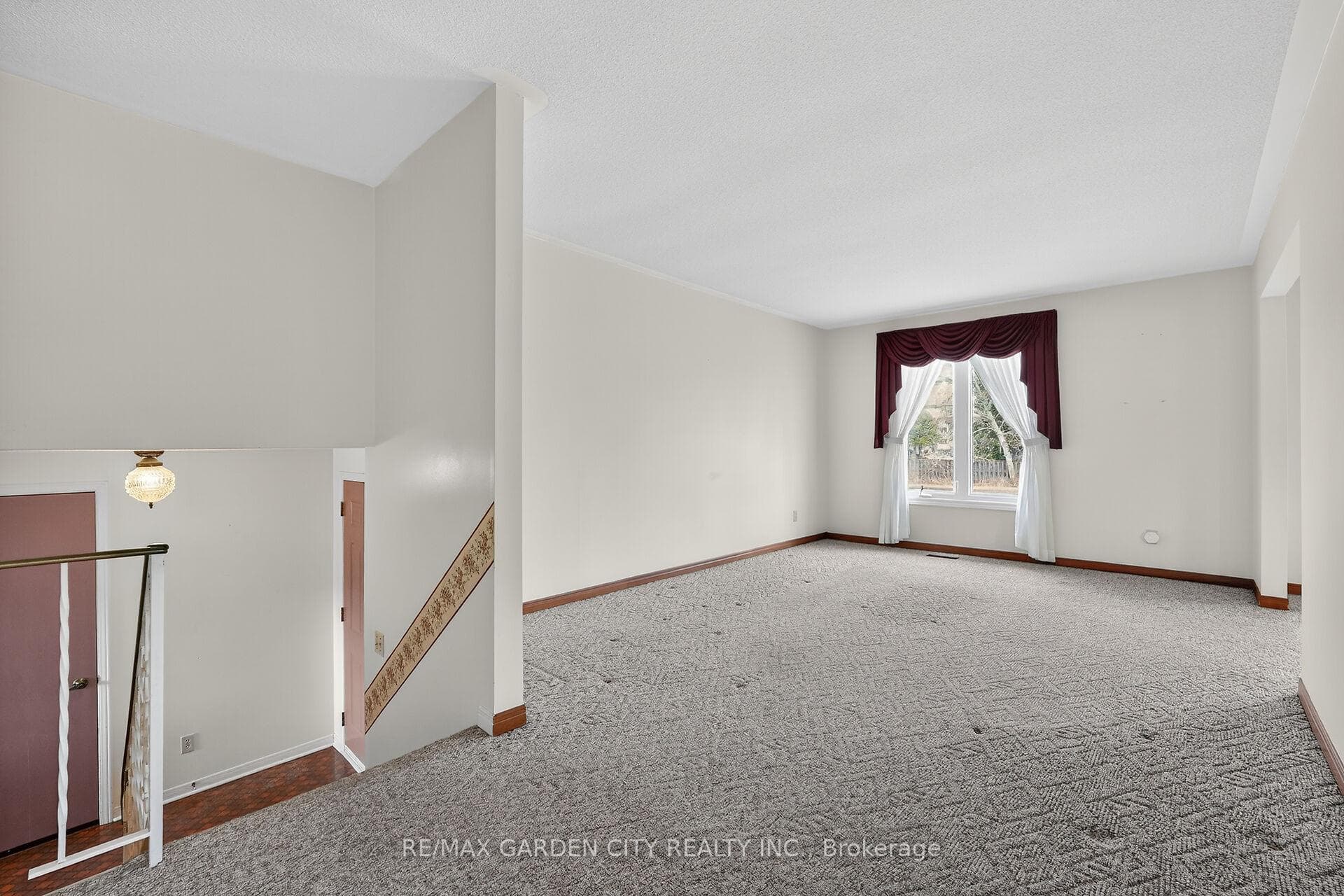 624 Cayuga Street photo 6